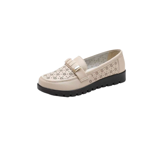 حذاء نسائي  بتصميم جديد، مصنوع من الجلد الطبيعي